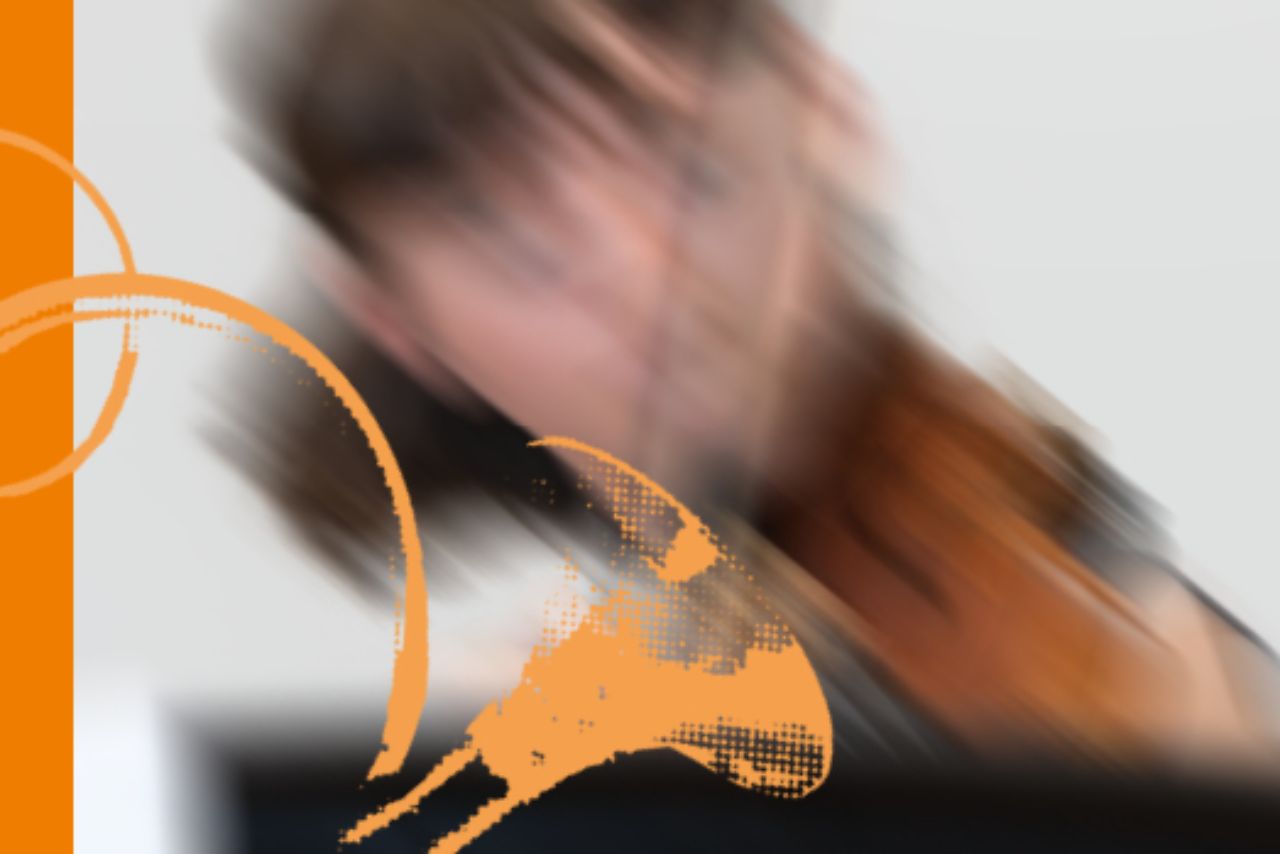 Junge Person mit Geige, verschwommen zu sehen. 